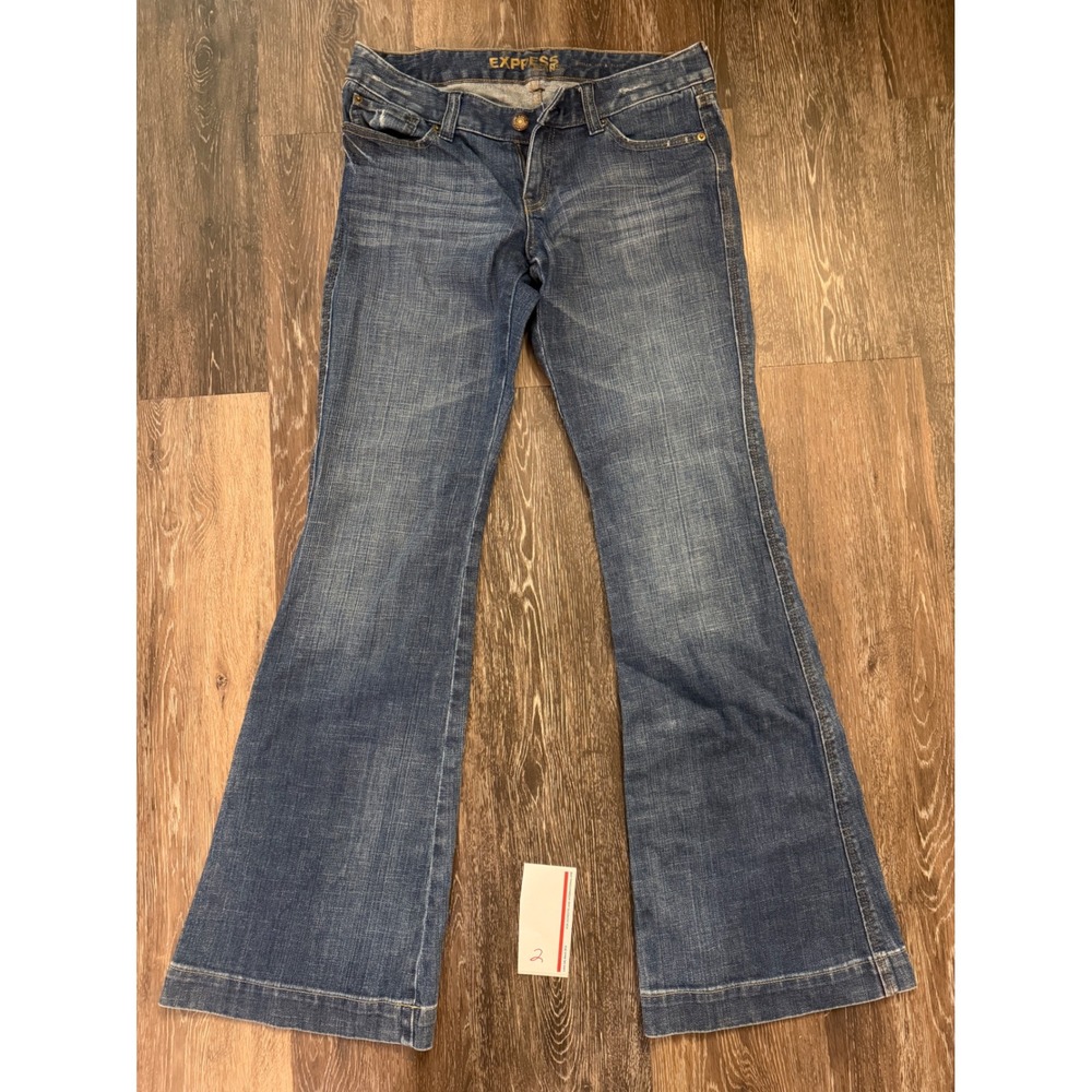 Express Stella Fit & Flare Jeans Blue Mid Rise Wide Leg Denim Size 8 long Y2K